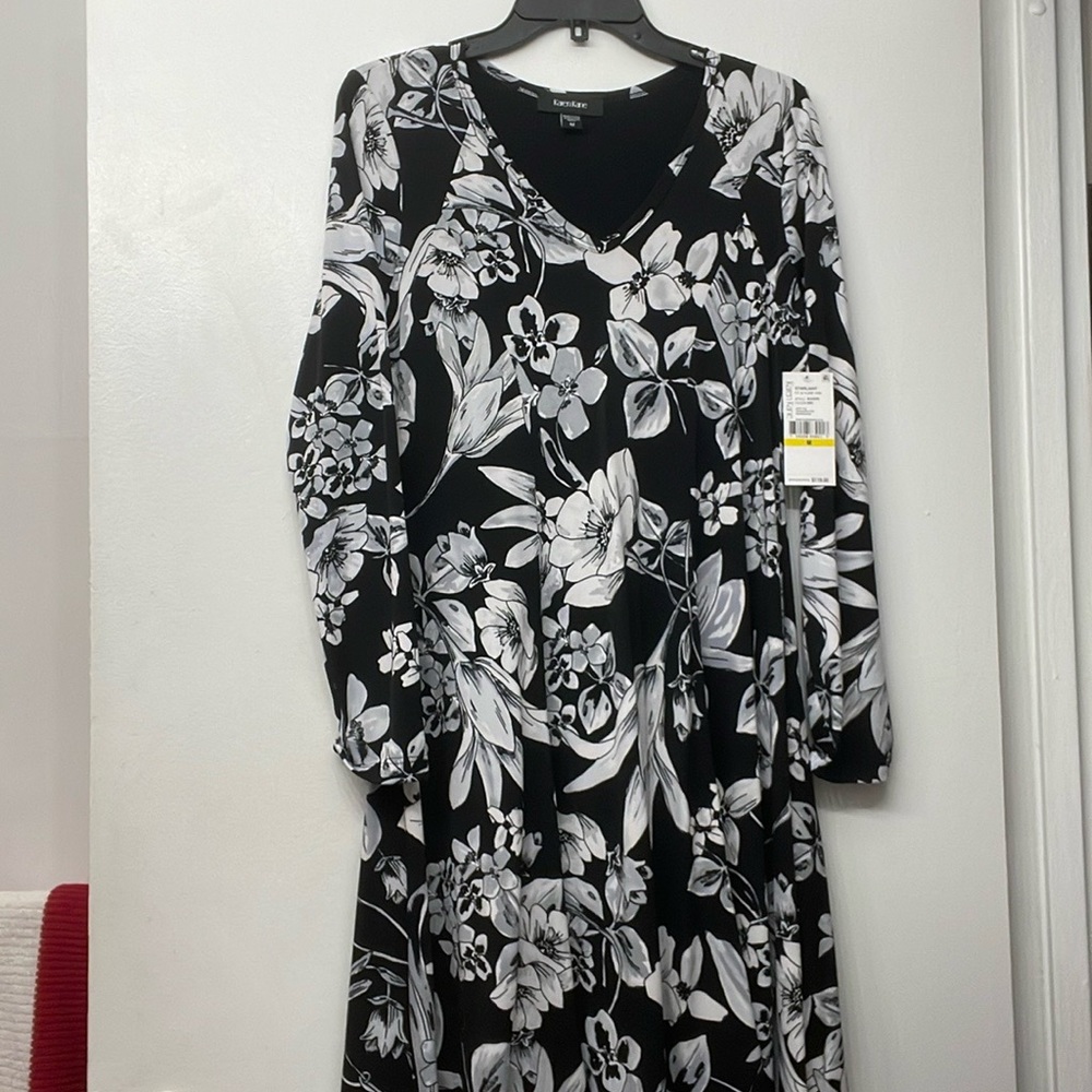 SALE — NWT - Karen Kane Dress